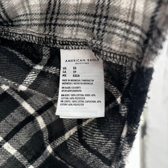 American Eagle Black and White Oversized Plaid Cropped Hoodie Size XS - Picture 8 of 8